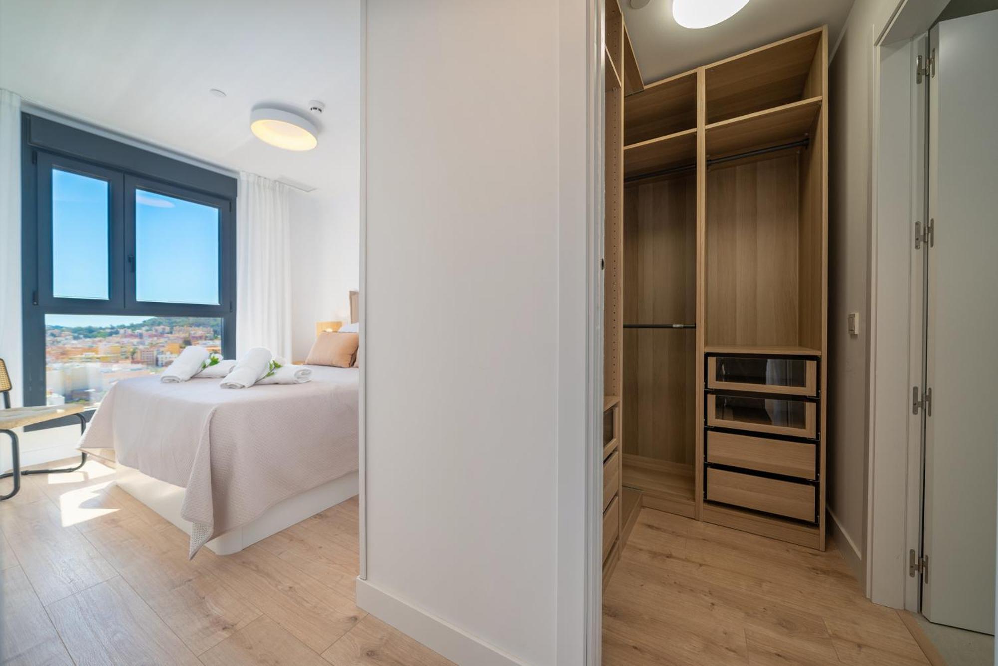 Xpce Urban Skyline - Parking Free Apartment