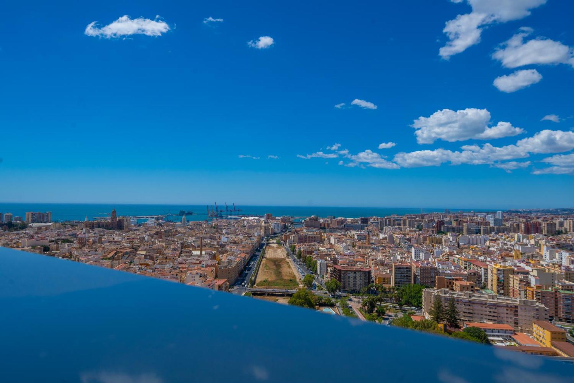Apartment Xpce Urban Skyline - Parking Free *